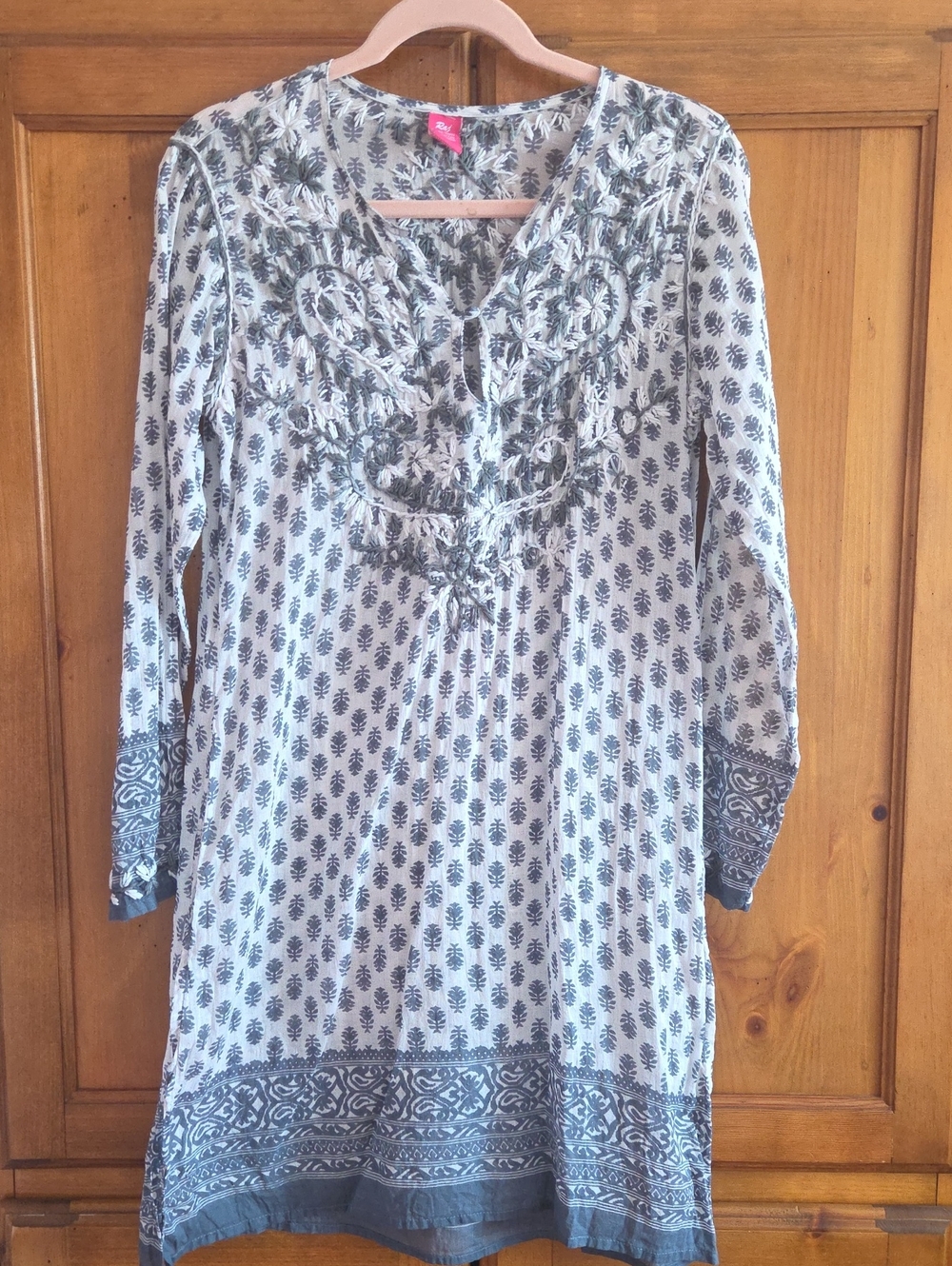 Raj White Tunic with Gray Printed Motif